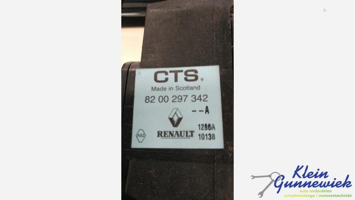 Begagnade Gaspedalsensor Renault Clio Pris € 24,00 Marginaltabell erbjuds av Klein Gunnewiek Autodemontage & Motorentechniek