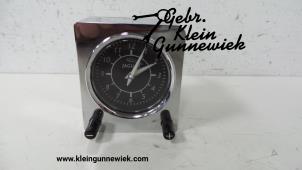 Used Clock Jaguar XJ Price on request offered by Gebr.Klein Gunnewiek Ho.BV