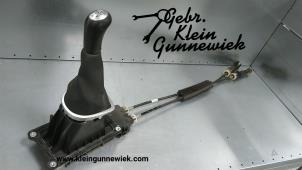 Used Gear stick Renault Clio Price € 50,00 Margin scheme offered by Gebr.Klein Gunnewiek Ho.BV
