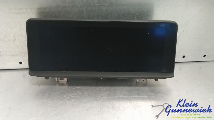 Begagnade Innerdisplay BMW 1-Serie Pris € 273,00 Marginaltabell erbjuds av Klein Gunnewiek Autodemontage & Motorentechniek