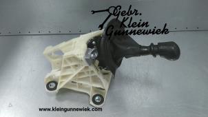 Usados Palanca de cambios Volkswagen Transporter Precio € 75,00 Norma de margen ofrecido por Gebr.Klein Gunnewiek Ho.BV