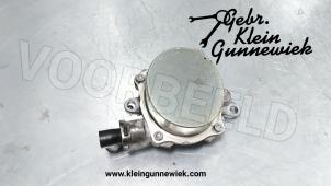 Used Vacuum pump (diesel) Renault Trafic Price € 75,00 Margin scheme offered by Gebr.Klein Gunnewiek Ho.BV