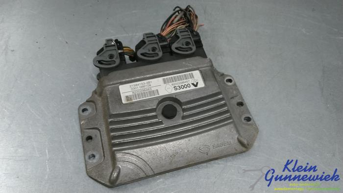 Used Injection computer Renault Megane Scenic Price € 100,00 Margin scheme offered by Klein Gunnewiek Autodemontage & Motorentechniek