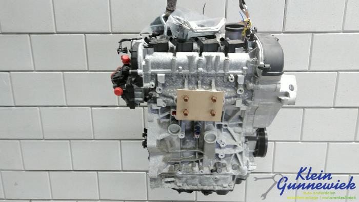 Engine Volkswagen E-Golf - 04E100033B CHPA
