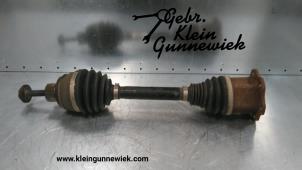 Usagé Arbre de transmission avant droit Audi A5 Prix € 115,00 Règlement à la marge proposé par Gebr.Klein Gunnewiek Ho.BV