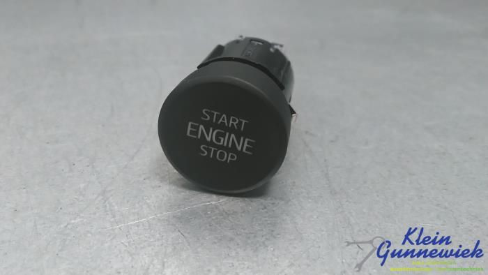 Używane Przelacznik Start/Stop Seat Ibiza Cena € 25,00 Procedura marży oferowane przez Klein Gunnewiek Autodemontage & Motorentechniek