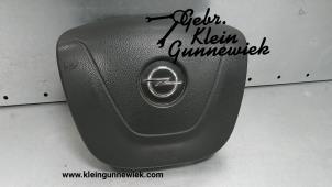 Used Left airbag (steering wheel) Opel Movano Price € 195,00 Margin scheme offered by Gebr.Klein Gunnewiek Ho.BV