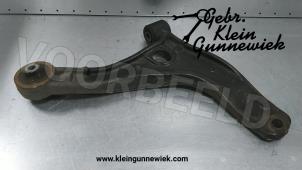 Usagé Bras de suspension bas avant droit Renault Master Prix € 60,00 Règlement à la marge proposé par Gebr.Klein Gunnewiek Ho.BV