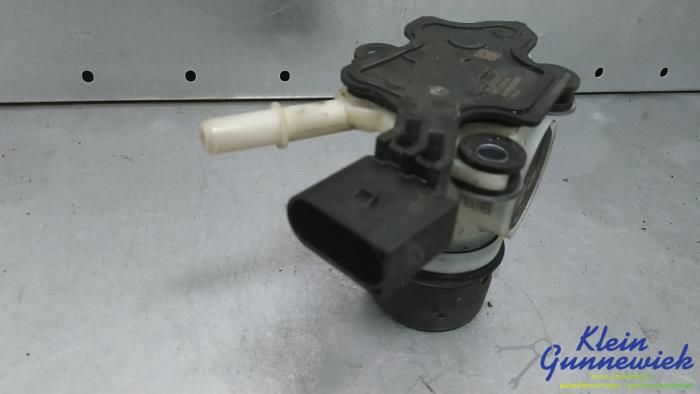 Begagnade AdBlue-pump Volkswagen Touran Pris € 139,00 Marginaltabell erbjuds av Klein Gunnewiek Autodemontage & Motorentechniek