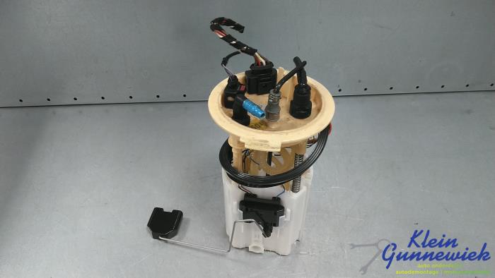 Usagé Pompe à carburant Volkswagen Touran Prix € 90,00 Règlement à la marge proposé par Klein Gunnewiek Autodemontage & Motorentechniek