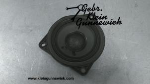 Gebrauchte Lautsprecher Porsche Cayenne Preis € 35,00 Margenregelung angeboten von Gebr.Klein Gunnewiek Ho.BV
