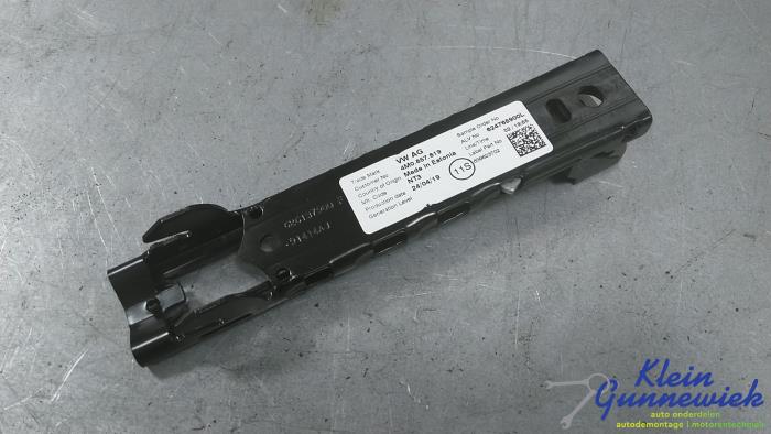 Używane Rózne Porsche Cayenne Cena € 20,00 Procedura marży oferowane przez Klein Gunnewiek Autodemontage & Motorentechniek