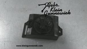 Gebrauchte Lautsprecher Porsche Cayenne Preis € 25,00 Margenregelung angeboten von Gebr.Klein Gunnewiek Ho.BV