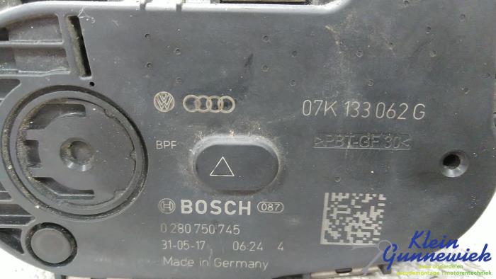 Używane Przepustnica Audi RS3 Cena € 250,00 Procedura marży oferowane przez Klein Gunnewiek Autodemontage & Motorentechniek