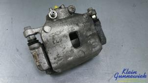 Begagnade Främre bromsok, höger Kia Picanto Pris € 35,00 Marginaltabell erbjuds av Klein Gunnewiek Autodemontage & Motorentechniek