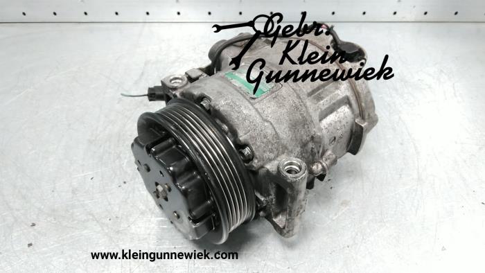 Air conditioning pump from a Mercedes ML-Klasse 2002