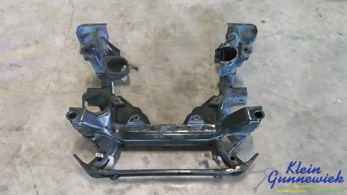 Begagnade Underram BMW X3 Pris € 100,00 Marginaltabell erbjuds av Klein Gunnewiek Autodemontage & Motorentechniek