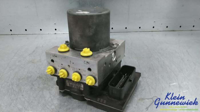 Begagnade ABS-pump Mercedes E-Klasse Pris € 20,00 Marginaltabell erbjuds av Klein Gunnewiek Autodemontage & Motorentechniek
