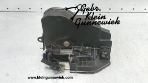 Gebrauchte Türschlossmechanik 2-türig links BMW 3-Serie Preis € 40,00 Margenregelung angeboten von Gebr.Klein Gunnewiek Ho.BV