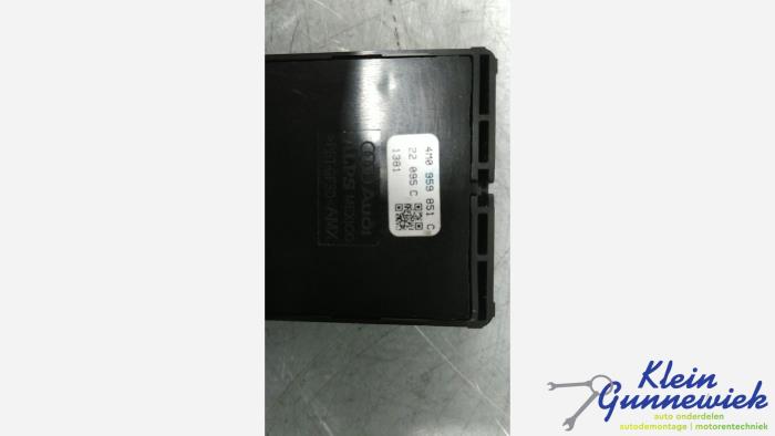 Usados Interruptor combinado de ventanillas Audi RS4 Precio € 30,00 Norma de margen ofrecido por Klein Gunnewiek Autodemontage & Motorentechniek