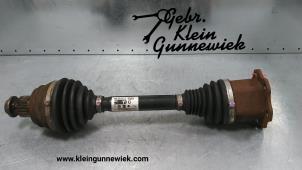 Usagé Arbre de transmission avant droit Audi A4 Prix € 95,00 Règlement à la marge proposé par Gebr.Klein Gunnewiek Ho.BV