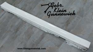 Gebrauchte Seitenschürze rechts BMW 3-Serie Preis € 60,00 Margenregelung angeboten von Gebr.Klein Gunnewiek Ho.BV