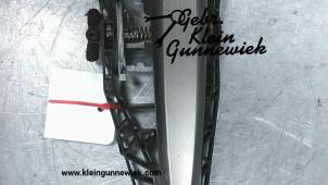Used Front door handle 4-door, right BMW 2-Serie Price on request offered by Gebr.Klein Gunnewiek Ho.BV