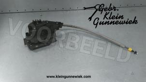 Gebrauchte Türschlossmechanik 4-türig rechts vorne Mercedes GLC-Klasse Preis € 75,00 Margenregelung angeboten von Gebr.Klein Gunnewiek Ho.BV