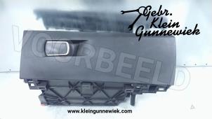 Used Glovebox BMW 2-Serie Price € 75,00 Margin scheme offered by Gebr.Klein Gunnewiek Ho.BV