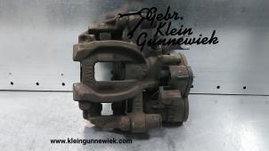Used Rear brake calliper, left BMW 2-Serie Price € 80,00 Margin scheme offered by Gebr.Klein Gunnewiek Ho.BV