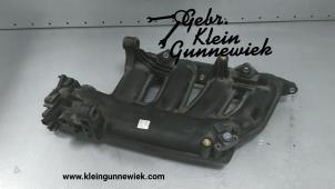 Used Intake manifold Mercedes C-Klasse Price € 65,00 Margin scheme offered by Klein Gunnewiek Autodemontage & Motorentechniek