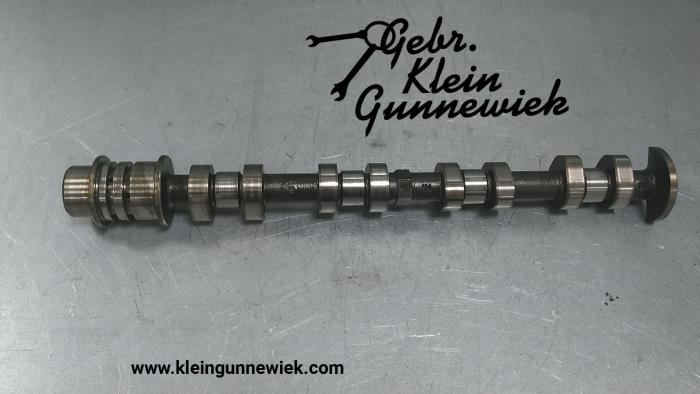 Camshaft from a Kia Picanto 2018