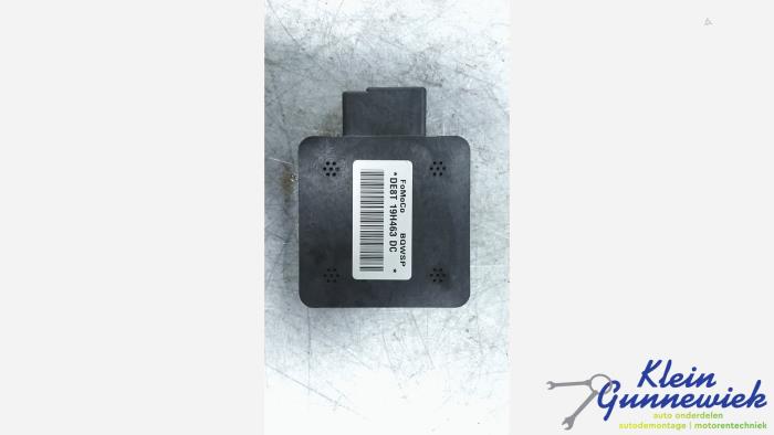 Używane Antena Ford Focus Cena € 15,00 Procedura marży oferowane przez Klein Gunnewiek Autodemontage & Motorentechniek