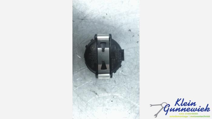 Begagnade Regnsensor BMW X5 Pris € 30,00 Marginaltabell erbjuds av Klein Gunnewiek Autodemontage & Motorentechniek
