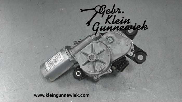 Rear wiper motor from a Mercedes GLC-Klasse 2017