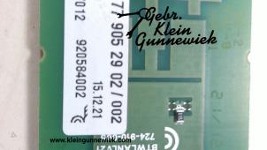 Używane Antena Mercedes GLC-Klasse Cena € 20,00 Procedura marży oferowane przez Gebr.Klein Gunnewiek Ho.BV