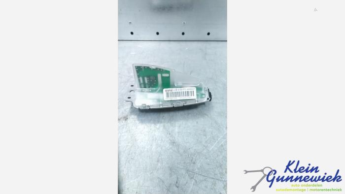 Używane Antena GPS BMW 5-Serie Cena € 35,00 Procedura marży oferowane przez Klein Gunnewiek Autodemontage & Motorentechniek