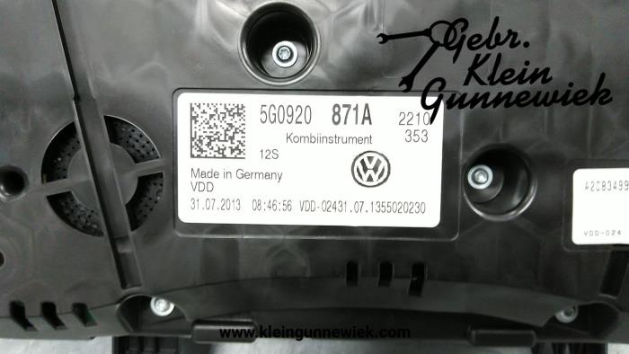 Tablica rozdzielcza z Volkswagen Golf 2014