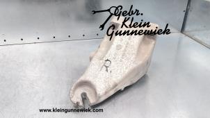 Usagé Support moteur Mercedes GLC-Klasse Prix € 50,00 Règlement à la marge proposé par Gebr.Klein Gunnewiek Ho.BV