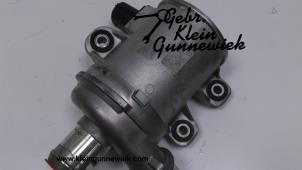 Usagé Pompe à eau Ford Kuga Prix € 225,00 Règlement à la marge proposé par Gebr.Klein Gunnewiek Ho.BV
