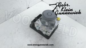 Used ABS pump Mercedes C-Klasse Price € 295,00 Margin scheme offered by Gebr.Klein Gunnewiek Ho.BV