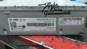 Używane Radio Audi Q5 Cena € 795,00 Procedura marży oferowane przez Gebr.Klein Gunnewiek Ho.BV