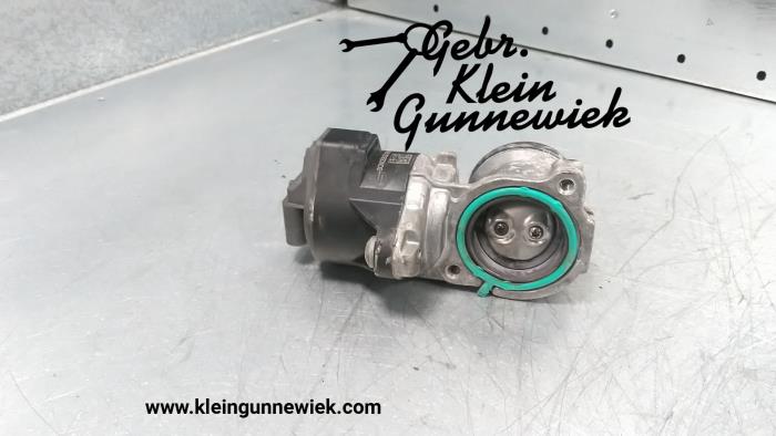 Zawór EGR z Mercedes GLA-Klasse 2015