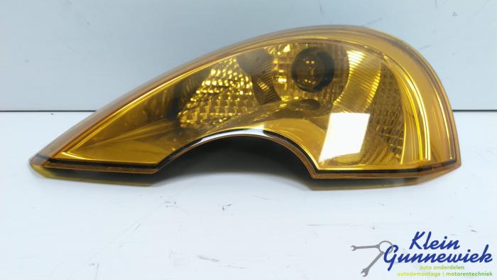 Używane Kierunkowskaz lewy Renault Modus Cena € 15,00 Procedura marży oferowane przez Klein Gunnewiek Autodemontage & Motorentechniek
