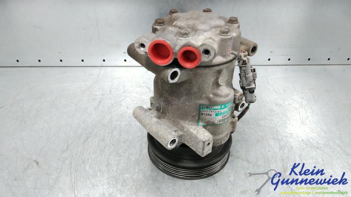 Usagé Compresseur de clim Renault Modus Prix € 18,00 Règlement à la marge proposé par Klein Gunnewiek Autodemontage & Motorentechniek