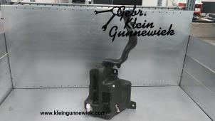 Usagé Réservoir lave-glace avant Mercedes GLA-Klasse Prix € 30,00 Règlement à la marge proposé par Gebr.Klein Gunnewiek Ho.BV