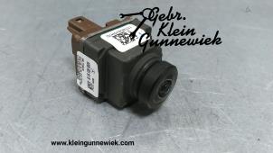 Używane Kamera lusterka lewego Mercedes C-Klasse Cena € 175,00 Procedura marży oferowane przez Gebr.Klein Gunnewiek Ho.BV