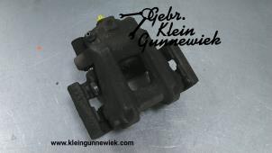 Used Rear brake calliper, right BMW 1-Serie Price € 75,00 Margin scheme offered by Gebr.Klein Gunnewiek Ho.BV
