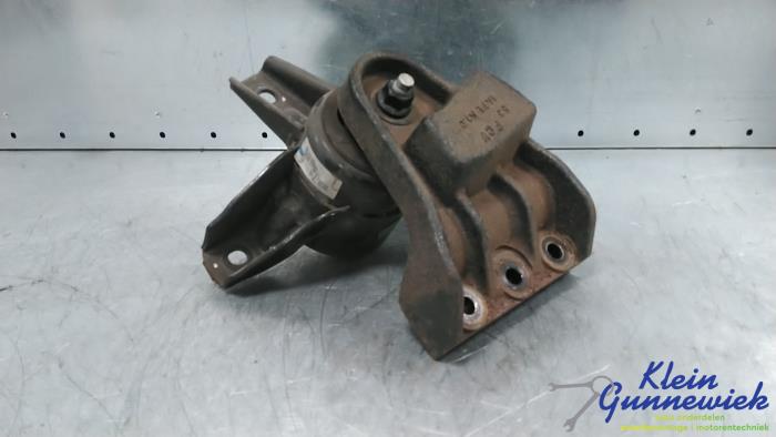 Used Engine mount Hyundai I10 Price € 29,00 Margin scheme offered by Klein Gunnewiek Autodemontage & Motorentechniek