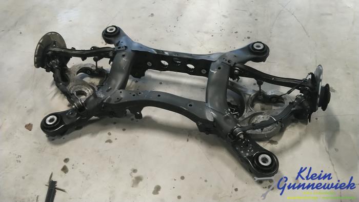 Begagnade 4x4 bakaxel Mercedes GLE Pris € 897,00 Marginaltabell erbjuds av Klein Gunnewiek Autodemontage & Motorentechniek